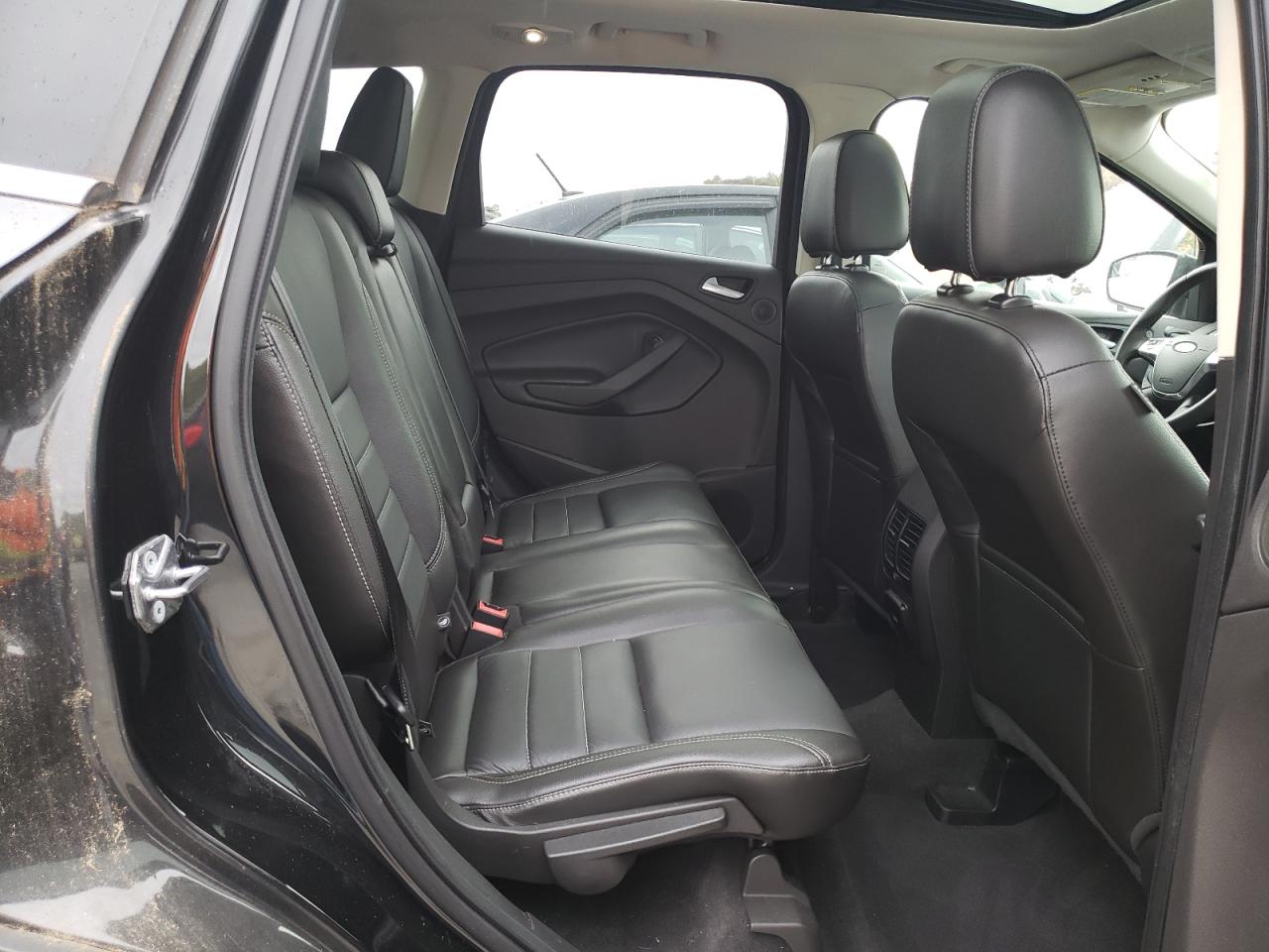 2015 Ford Escape Titanium VIN: 1FMCU9JXXFUA55697 Lot: 90433905