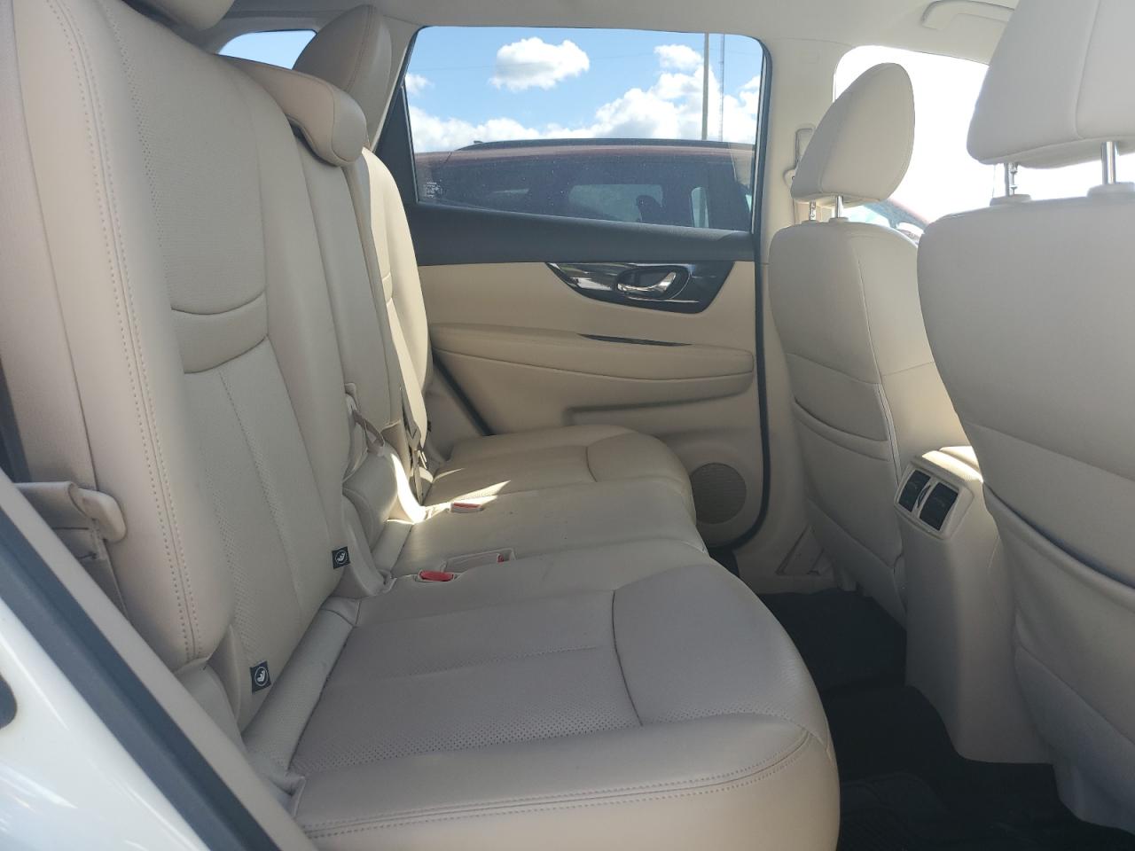 2017 Nissan Rogue S VIN: JN8AT2MT8HW399751 Lot: 86276755