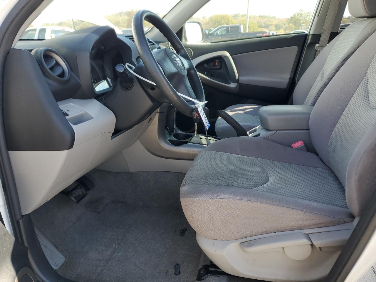 2008 Toyota Rav4 VIN: JTMBD33V685193355 Lot: 82748775