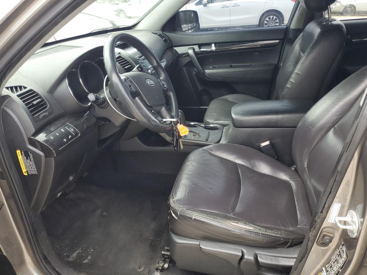 2011 Kia Sorento Base VIN: 5XYKT3A11BG107032 Lot: 90372295