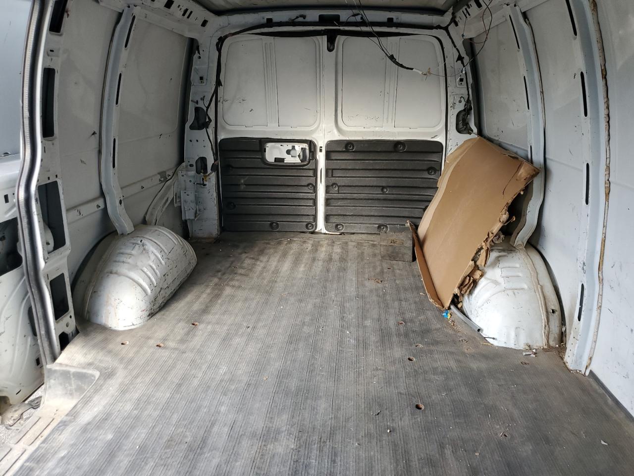 2006 Chevrolet Express G1500 VIN: 1GCFH15T461148697 Lot: 85896775