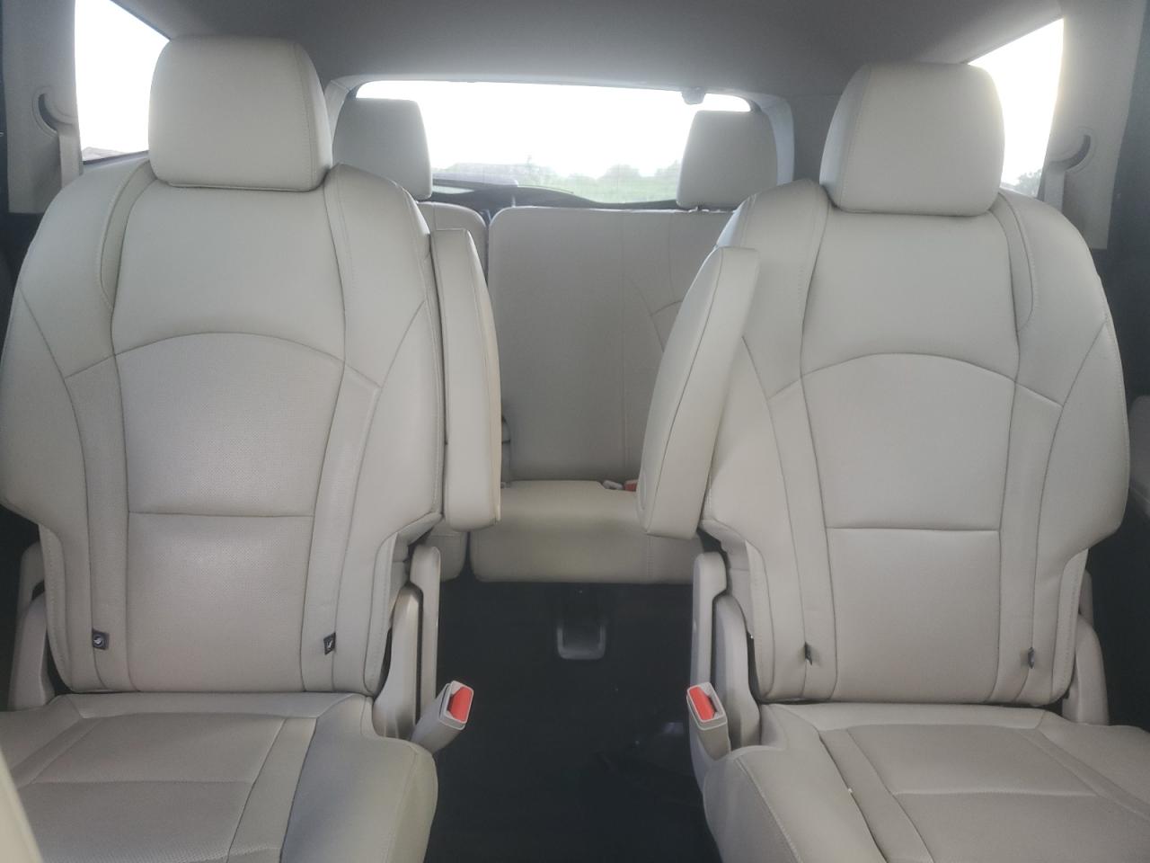 2019 Buick Enclave Essence VIN: 5GAERBKW5KJ226056 Lot: 87218595