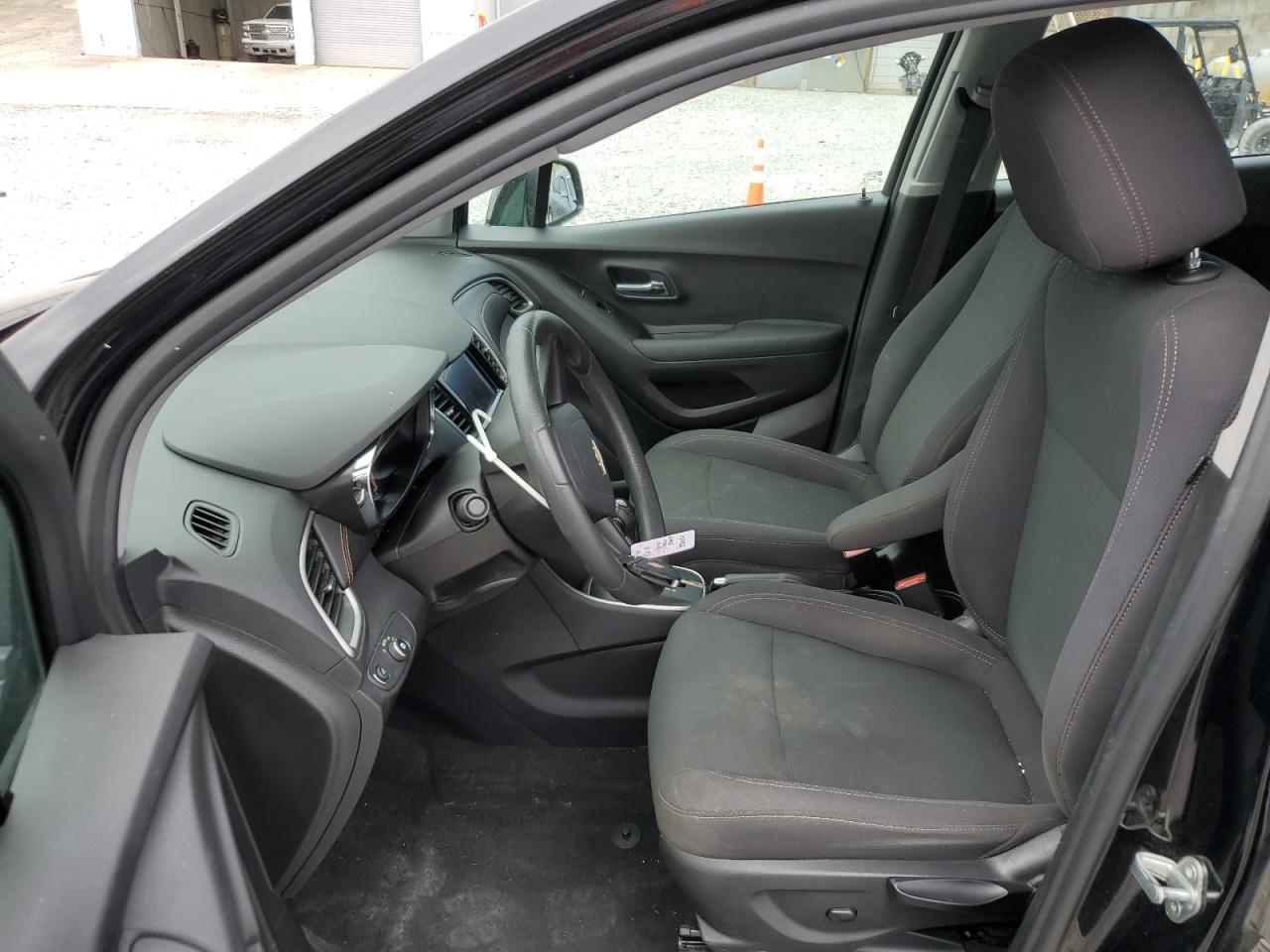 2020 Chevrolet Trax Ls VIN: 3GNCJKSB0LL321118 Lot: 84915925