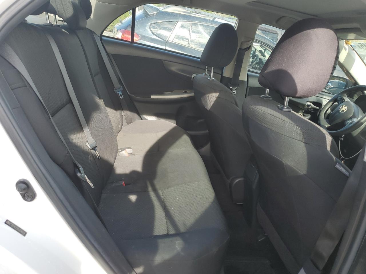 2011 Toyota Corolla Base VIN: 2T1BU4EE2BC690514 Lot: 84244745