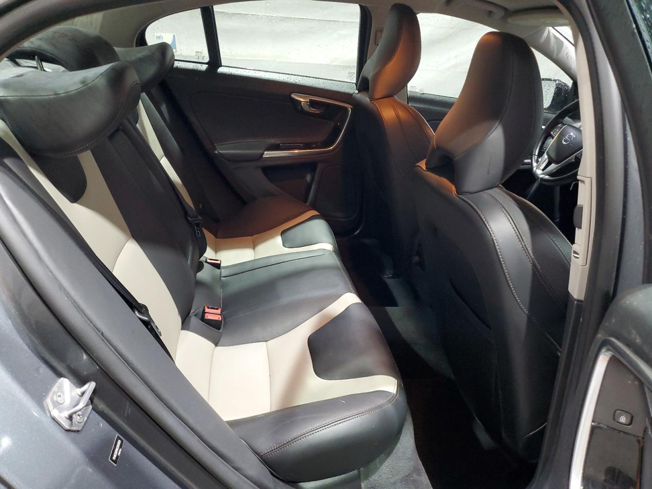 2016 Volvo S60 Cross Country T5 VIN: YV4612UM4G2001034 Lot: 87090335