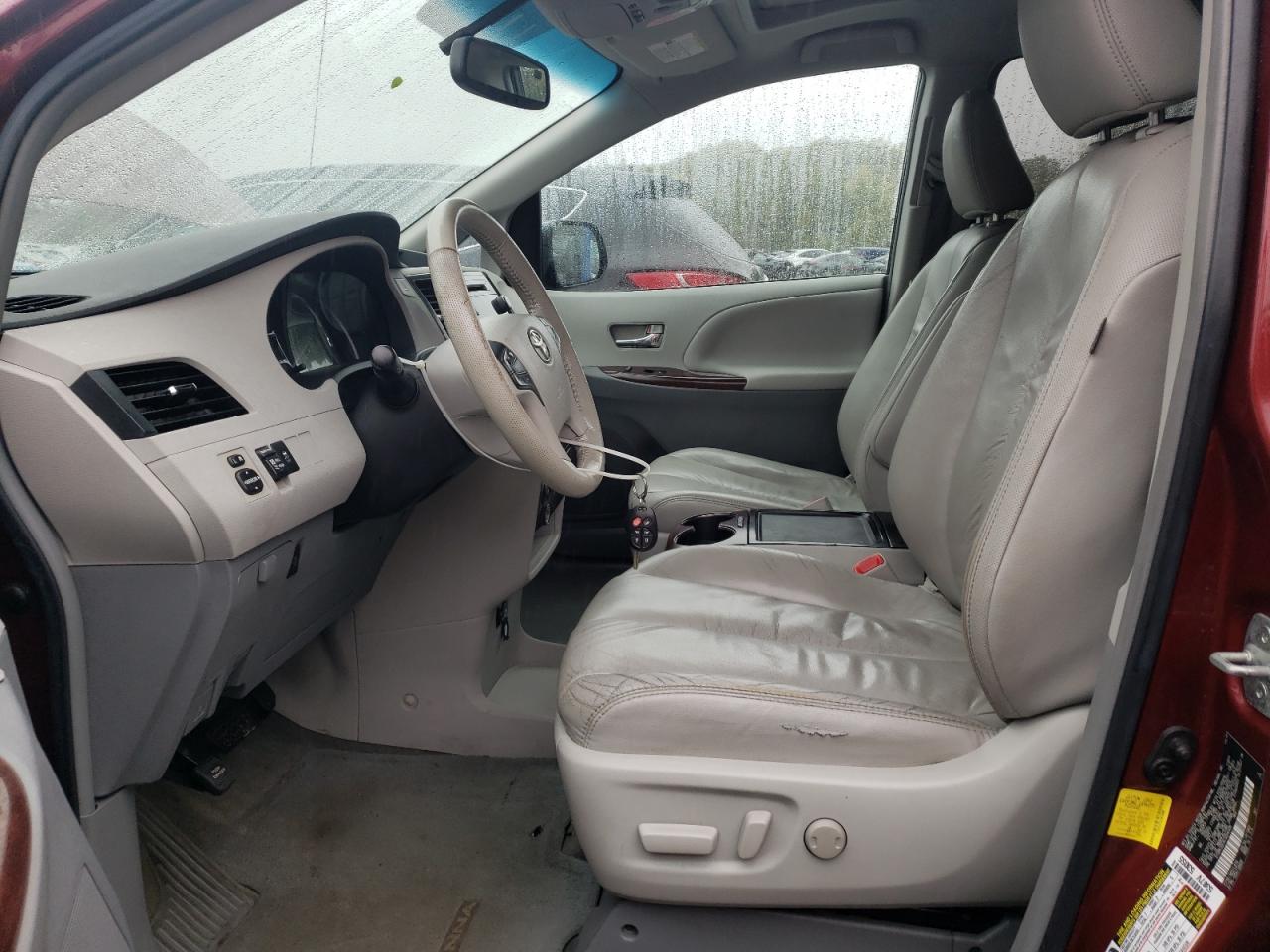 2012 Toyota Sienna Xle VIN: 5TDDK3DC4CS034400 Lot: 86164755