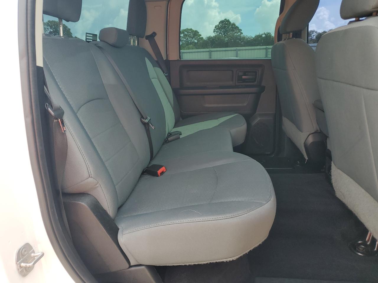 2016 Ram 1500 St VIN: 1C6RR6KT5GS405171 Lot: 84069465