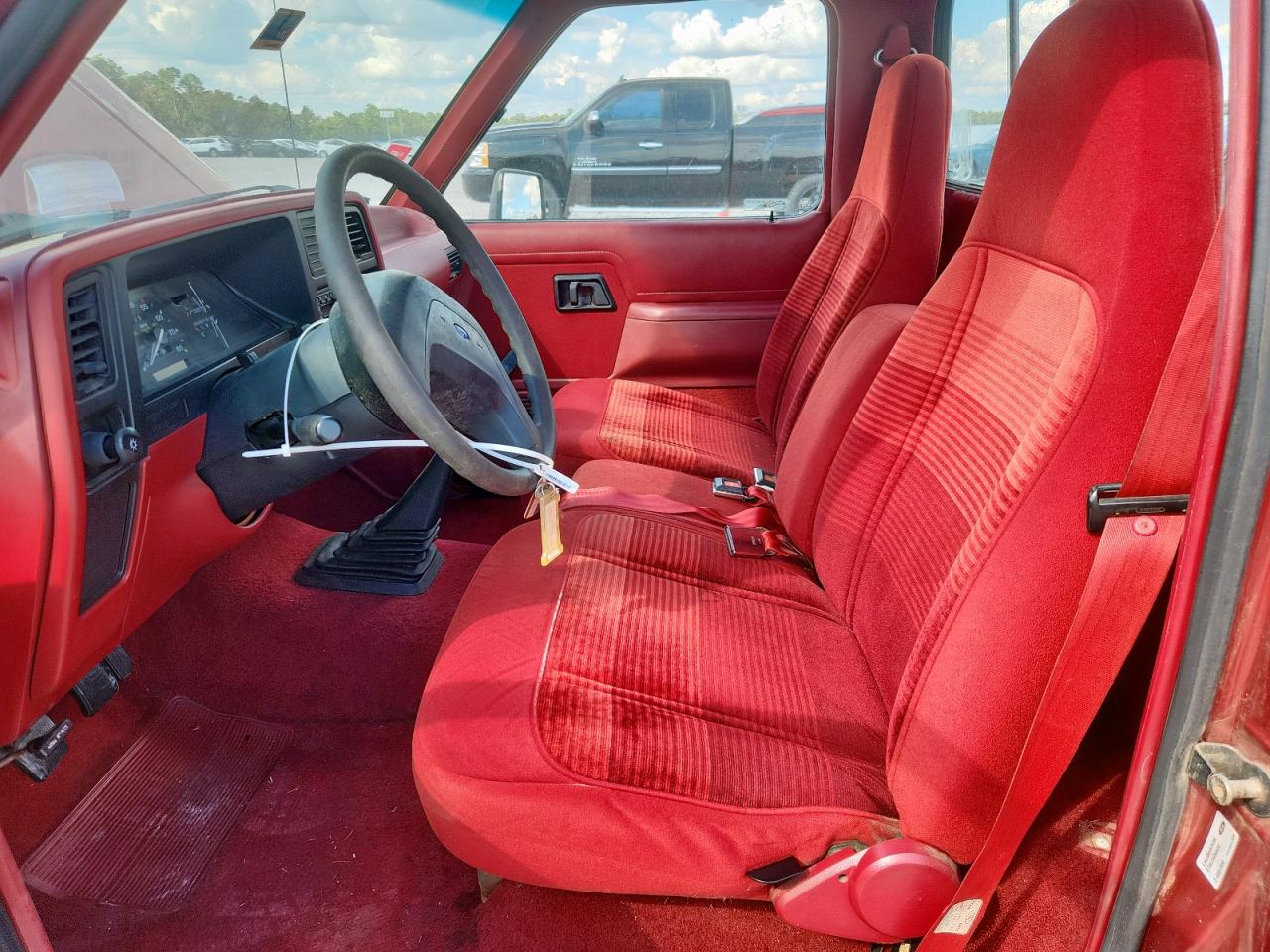 1992 Ford Ranger VIN: 1FTCR10A3NUC18838 Lot: 84065645