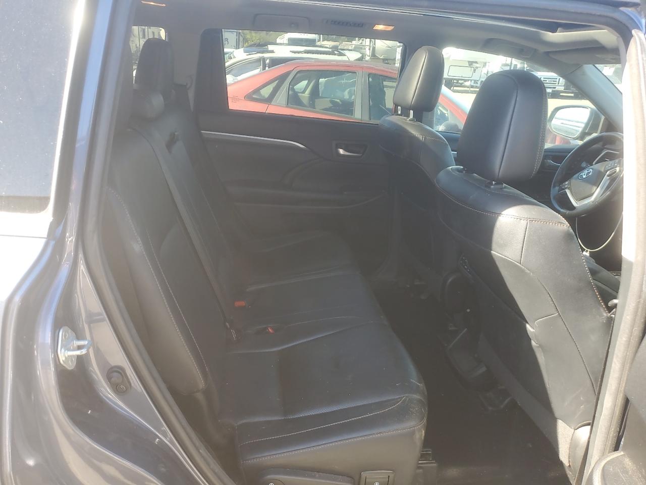 2018 Toyota Highlander Limited VIN: 5TDDZRFH0JS867941 Lot: 84441745