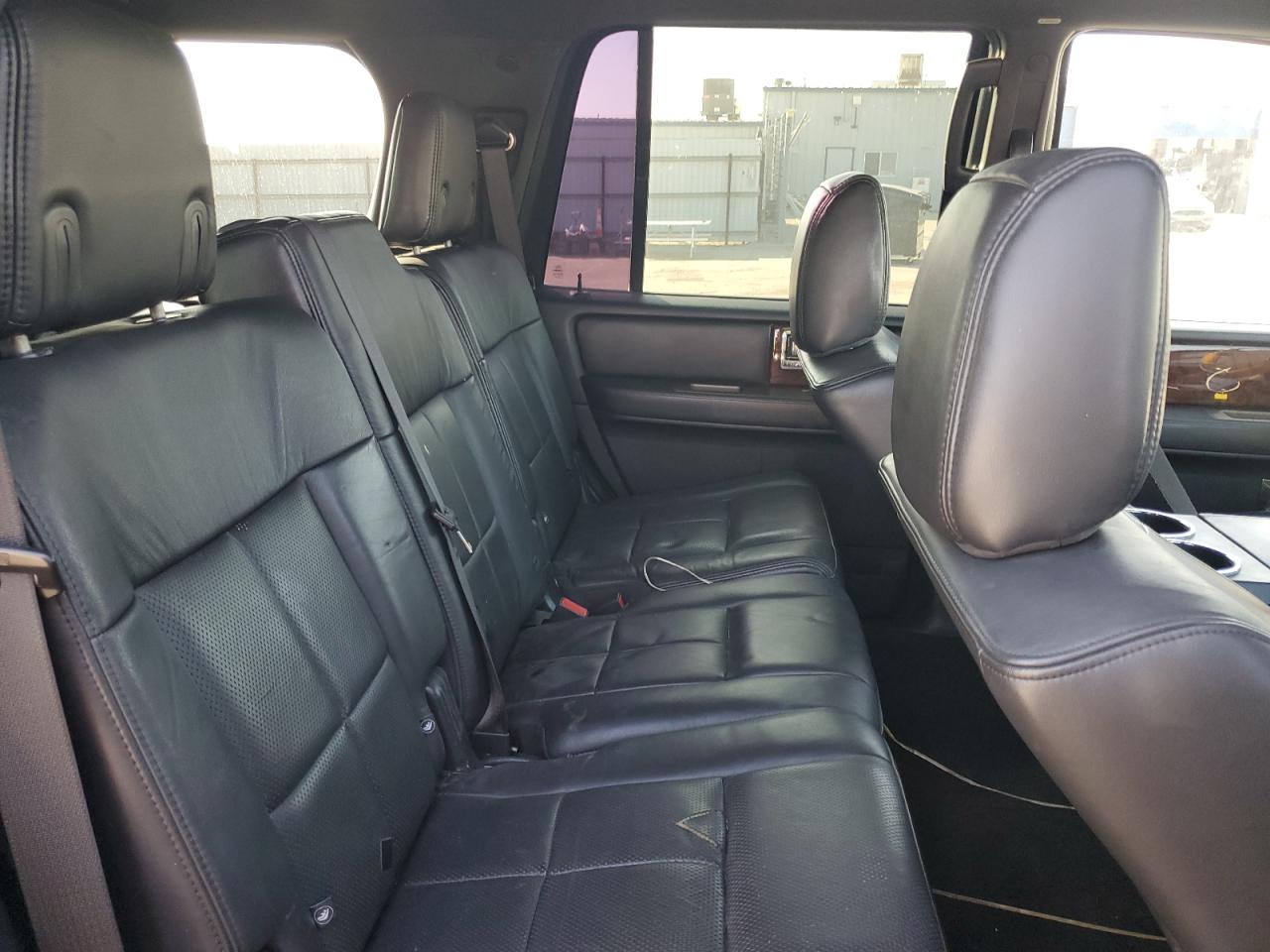 2011 Lincoln Navigator VIN: 5LMJJ2H50BEJ04838 Lot: 90688845