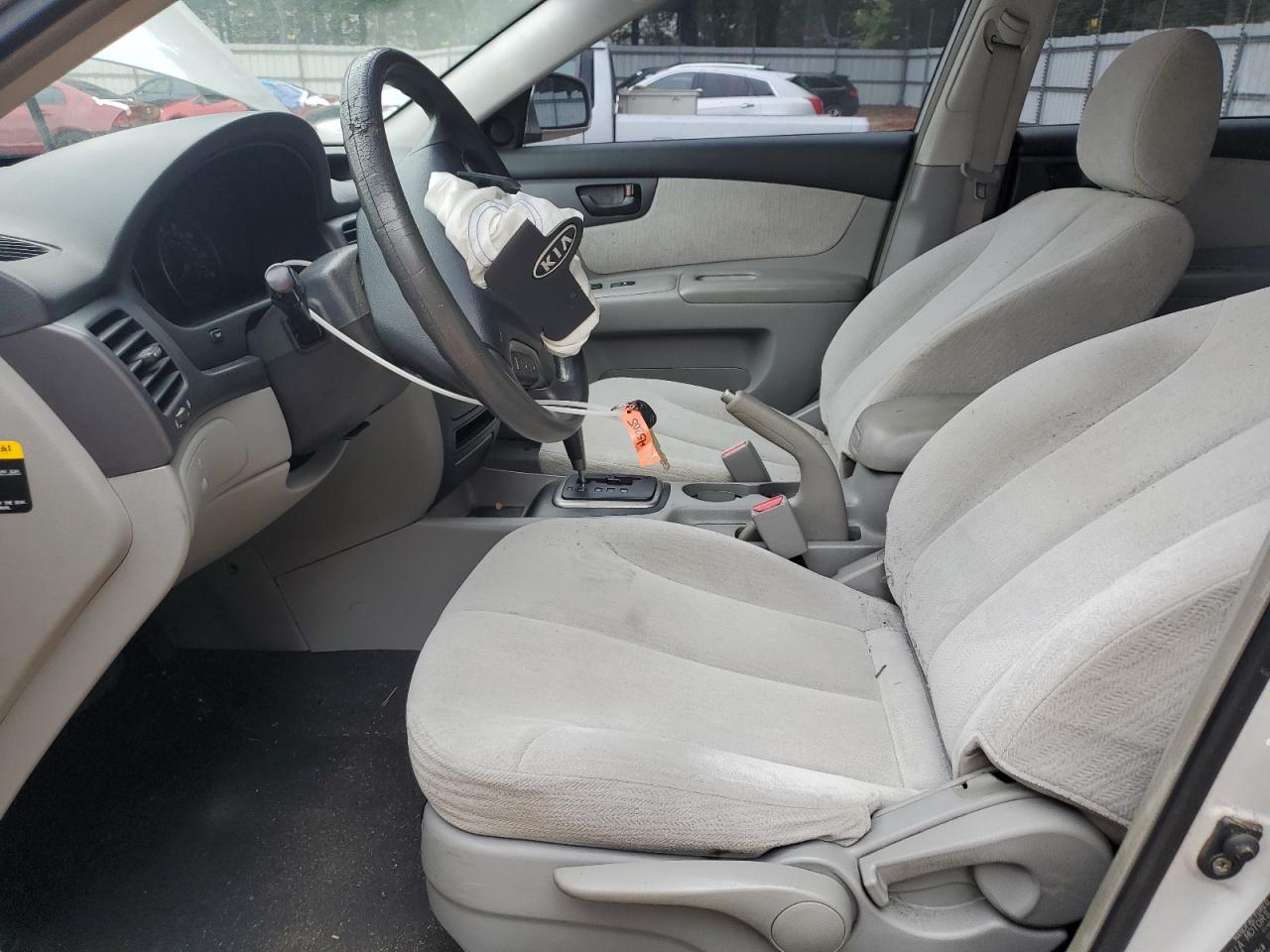 2007 Kia Optima Lx VIN: KNAGE123275157195 Lot: 84260865