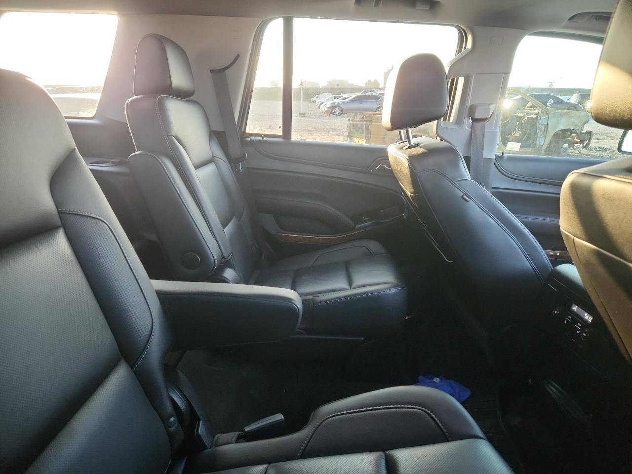 2018 Chevrolet Tahoe K1500 Premier VIN: 1GNSKCKC4JR360775 Lot: 87408795