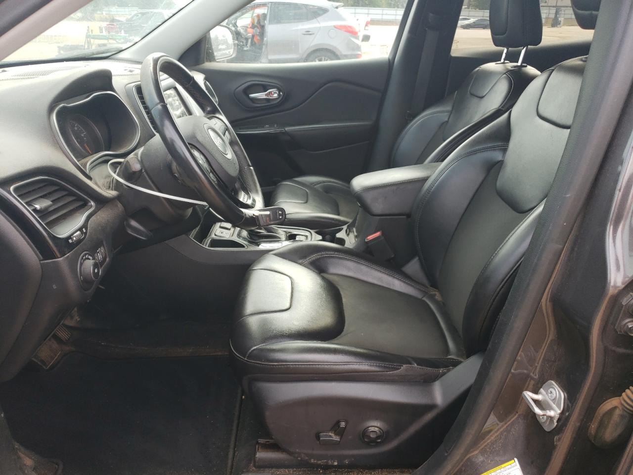 2019 Jeep Cherokee Latitude Plus VIN: 1C4PJLLB5KD448434 Lot: 82767455