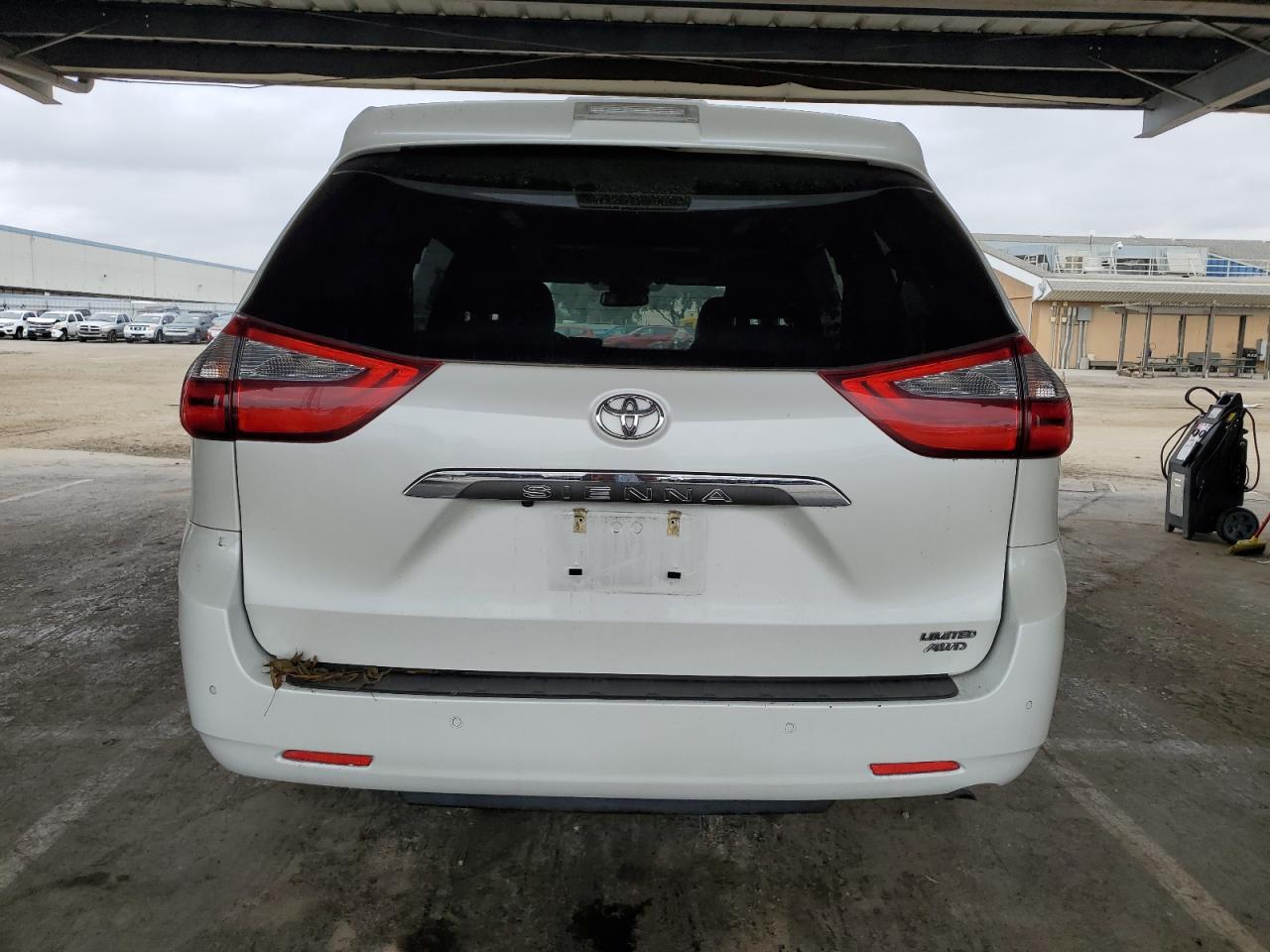 2020 Toyota Sienna Xle VIN: 5TDDZ3DCXLS240557 Lot: 82214525