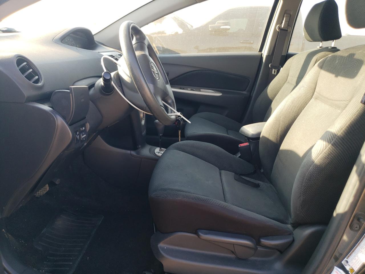 2010 Toyota Yaris VIN: JTDBT4K36A1357936 Lot: 85177585