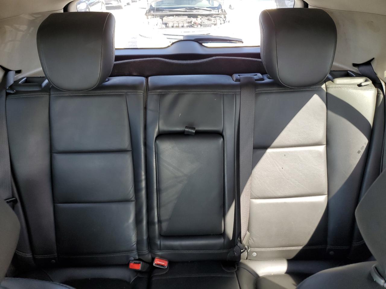 2019 Buick Encore Essence VIN: KL4CJCSM0KB840552 Lot: 85665765