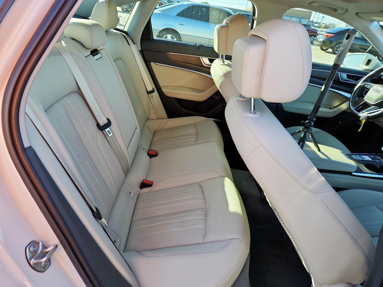 2019 Audi A6 Premium Plus VIN: WAUL2AF21KN098688 Lot: 85961995