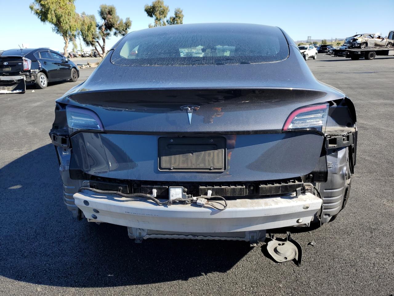 2022 Tesla Model 3 VIN: 5YJ3E1EA8NF209615 Lot: 89894355