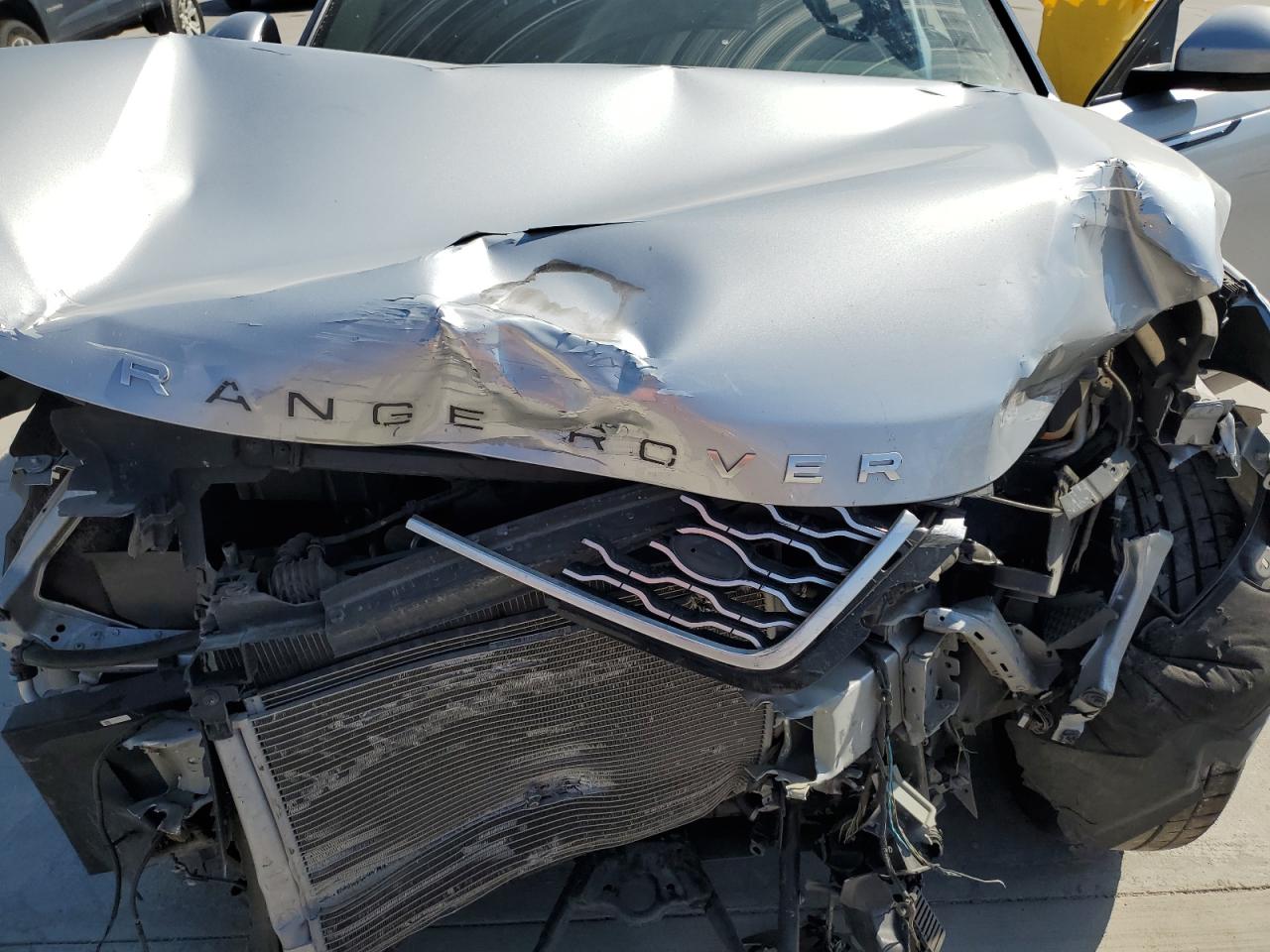 2020 Land Rover Range Rover Velar S VIN: SALYB2EXXLA269404 Lot: 86665355