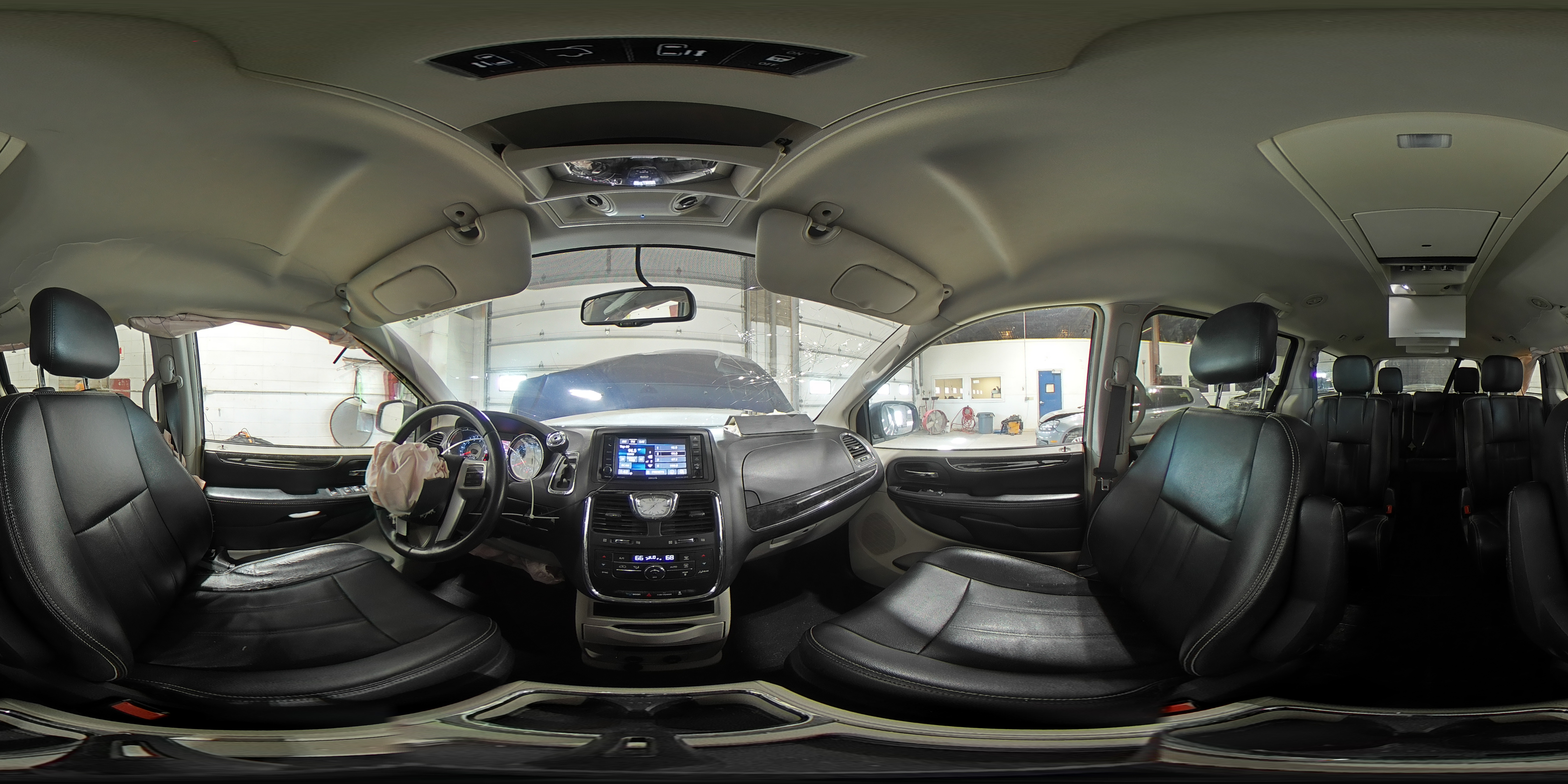 2014 Chrysler Town & Country Touring VIN: 2C4RC1BG2ER382477 Lot: 82400935