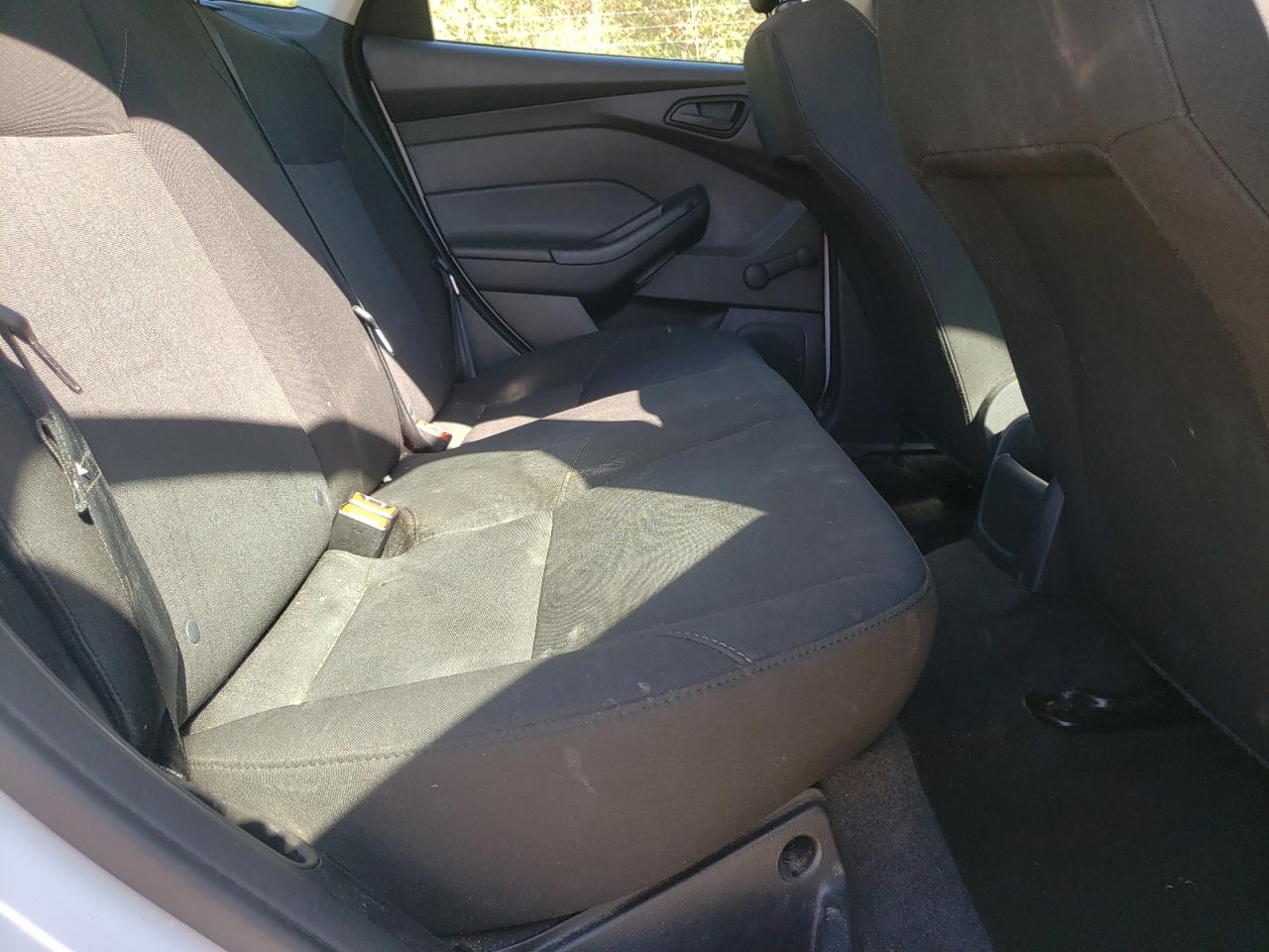 2018 Ford Focus S VIN: 1FADP3E23JL267826 Lot: 85917845