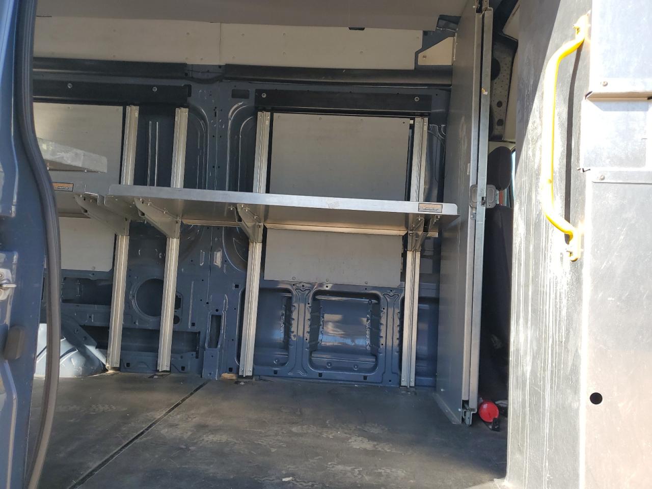 Фото: 1FTBR3X84LKB27788