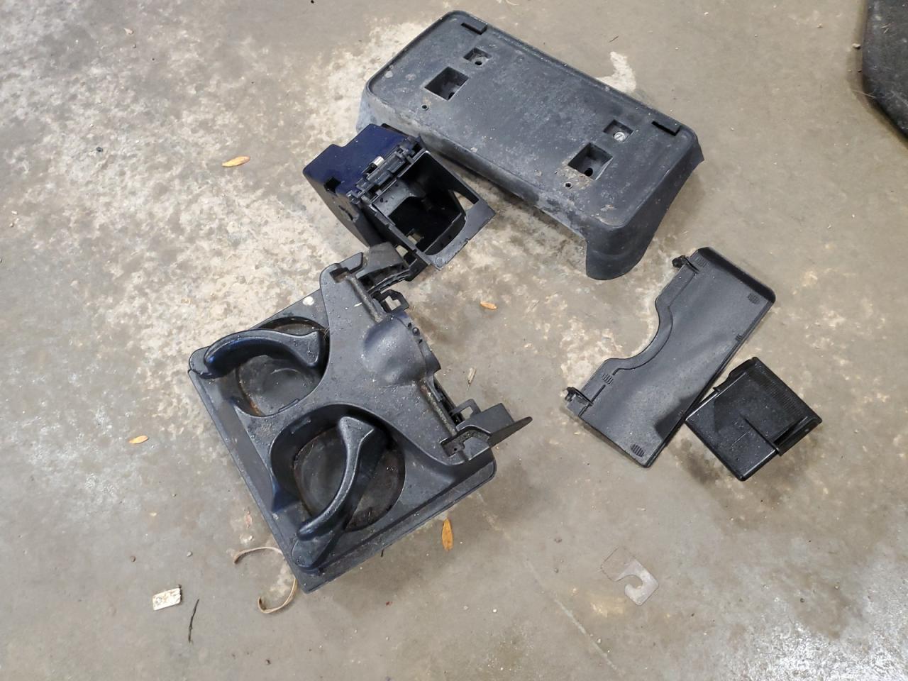 2004 Dodge Ram 1500 St VIN: 1D7HU18D24J275444 Lot: 82533345