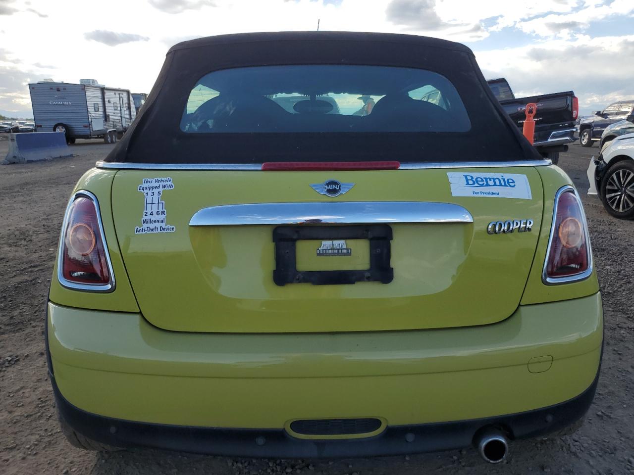 2009 Mini Cooper VIN: WMWMR33569TJ93828 Lot: 84943565