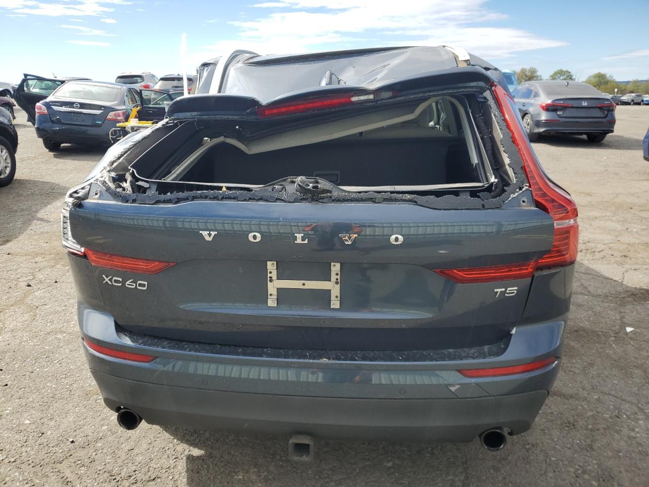 2019 Volvo Xc60 T5 Momentum VIN: LYV102DK1KB229854 Lot: 86800265