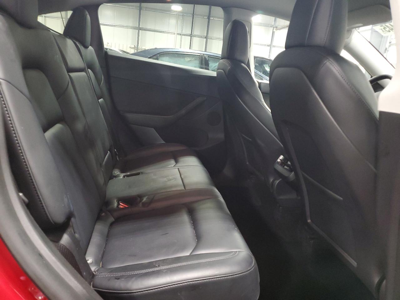 2022 Tesla Model Y VIN: 7SAYGDEE0NF386585 Lot: 85942445