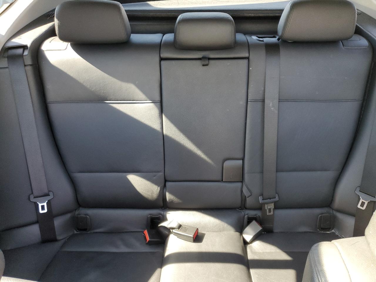 2013 BMW X1 xDrive28I VIN: WBAVL1C54DVR81868 Lot: 84728625