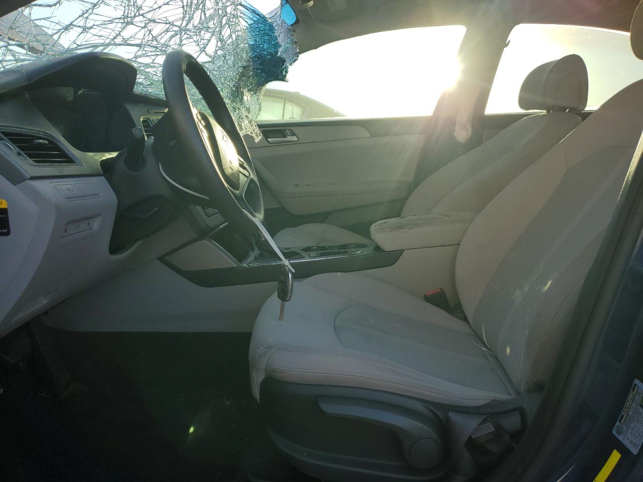 2015 Hyundai Sonata Se VIN: 5NPE24AF6FH120584 Lot: 82206525