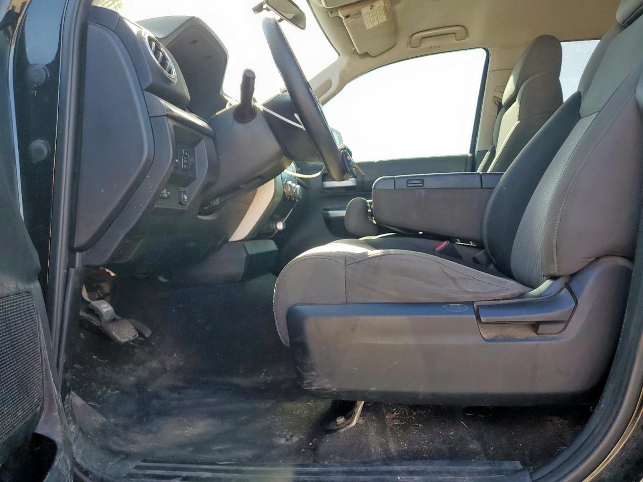 2014 Toyota Tundra Crewmax Sr5 VIN: 5TFEM5F1XEX075732 Lot: 82333035