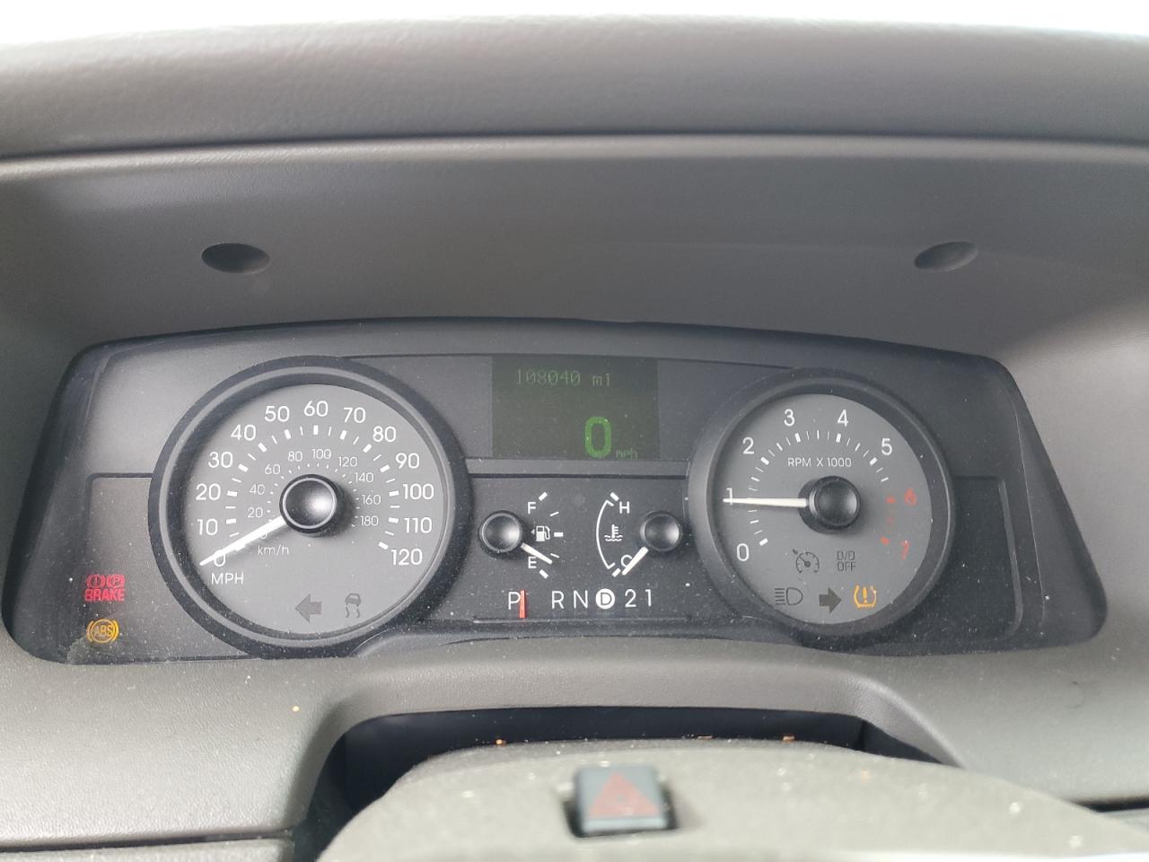 2010 Mercury Grand Marquis Ls VIN: 2MEBM7FV2AX626269 Lot: 82352775