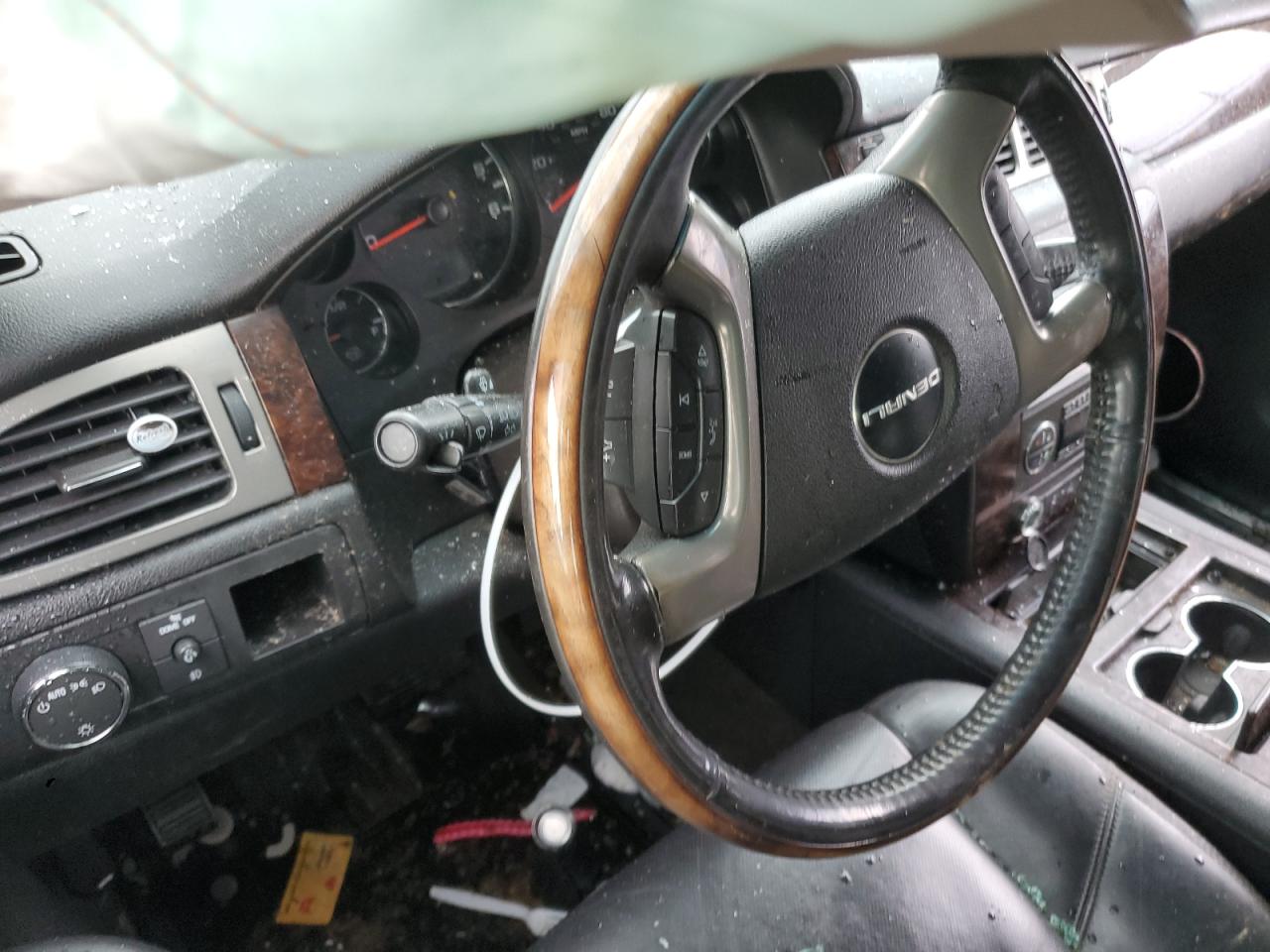 2009 GMC Yukon VIN: 1GKFK13209R242680 Lot: 84747165