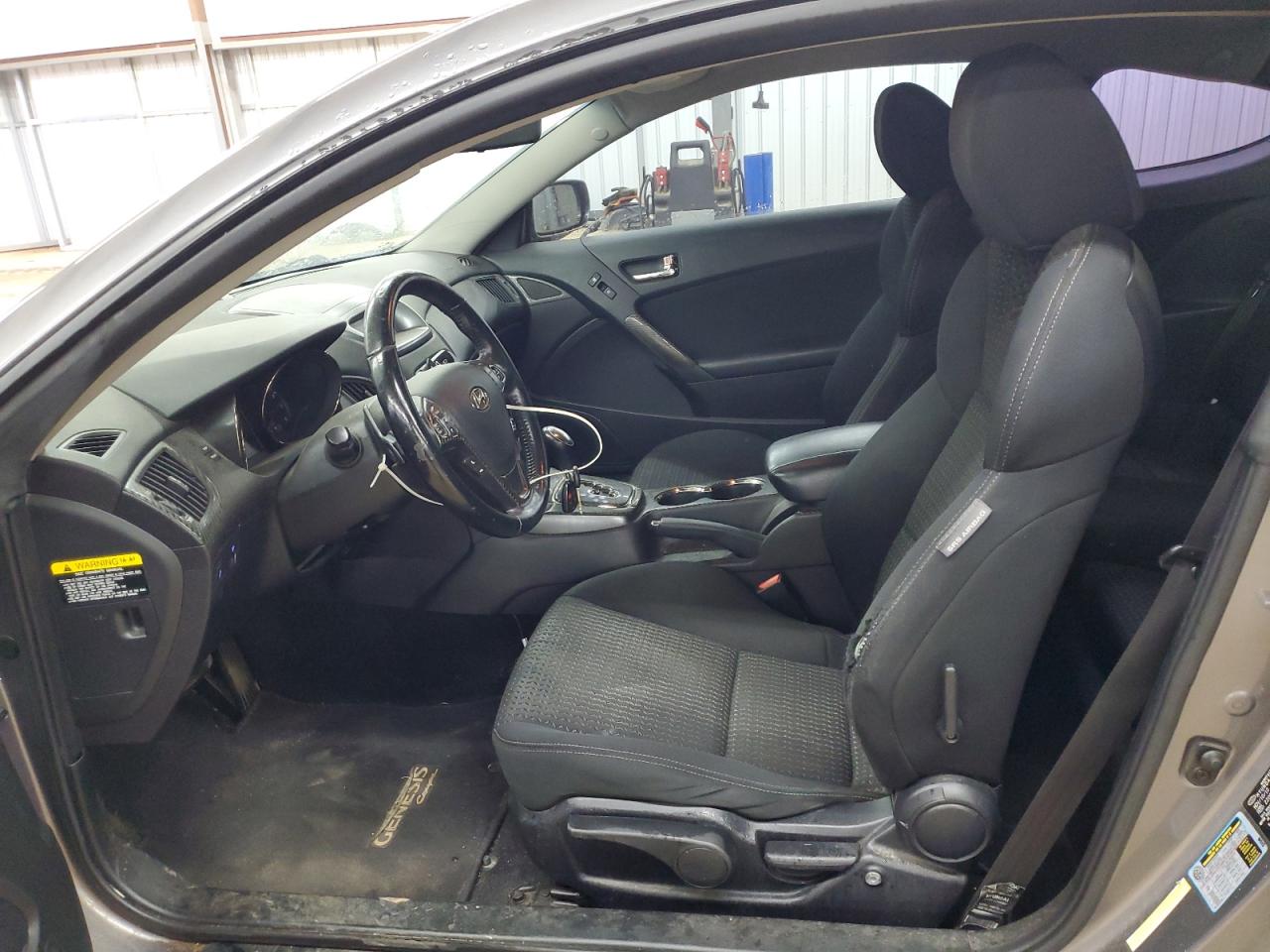 2011 Hyundai Genesis Coupe 2.0T VIN: KMHHT6KD5BU052731 Lot: 82628265