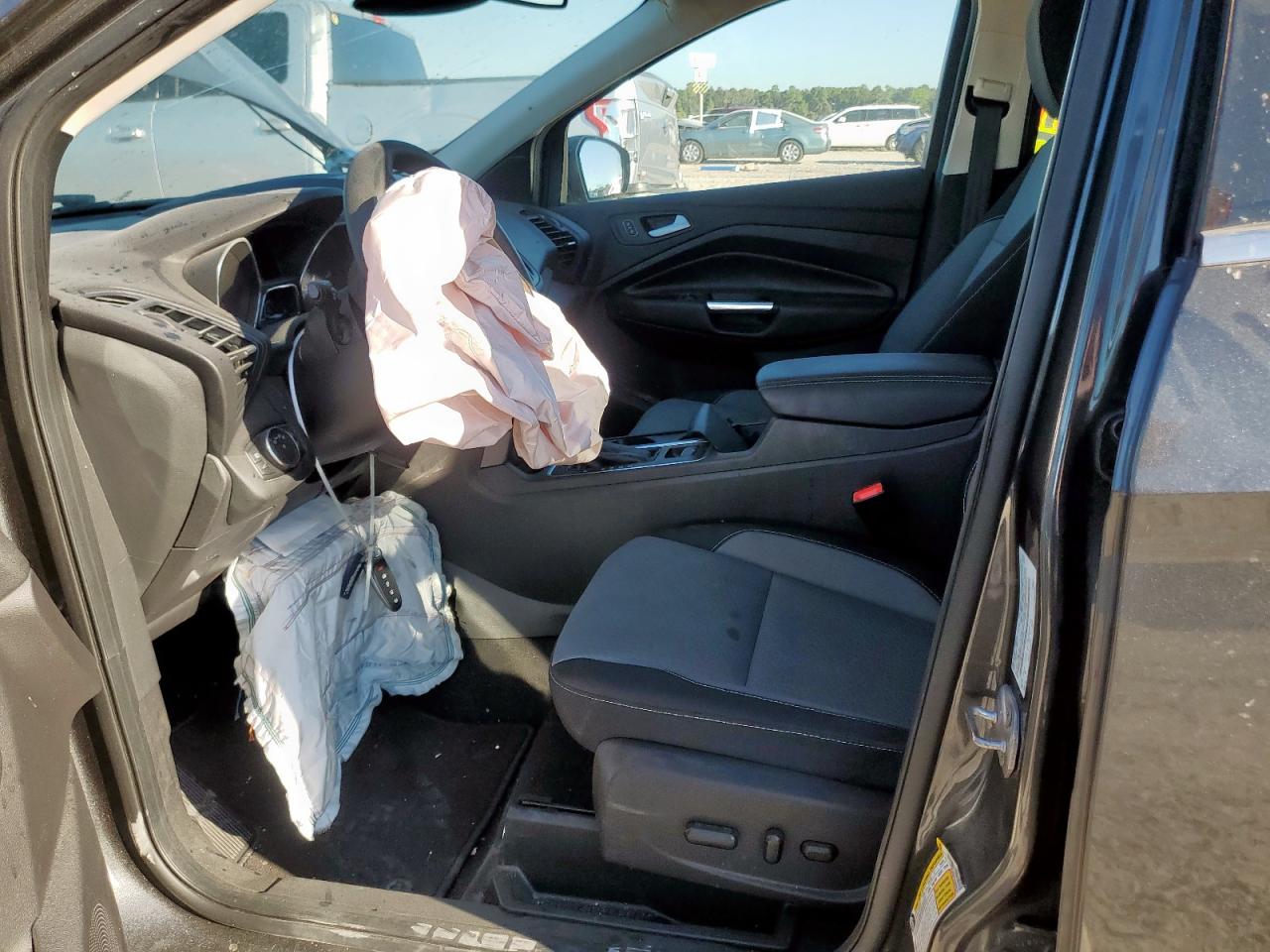 2019 Ford Escape Se VIN: 1FMCU0GD1KUB00528 Lot: 86170535