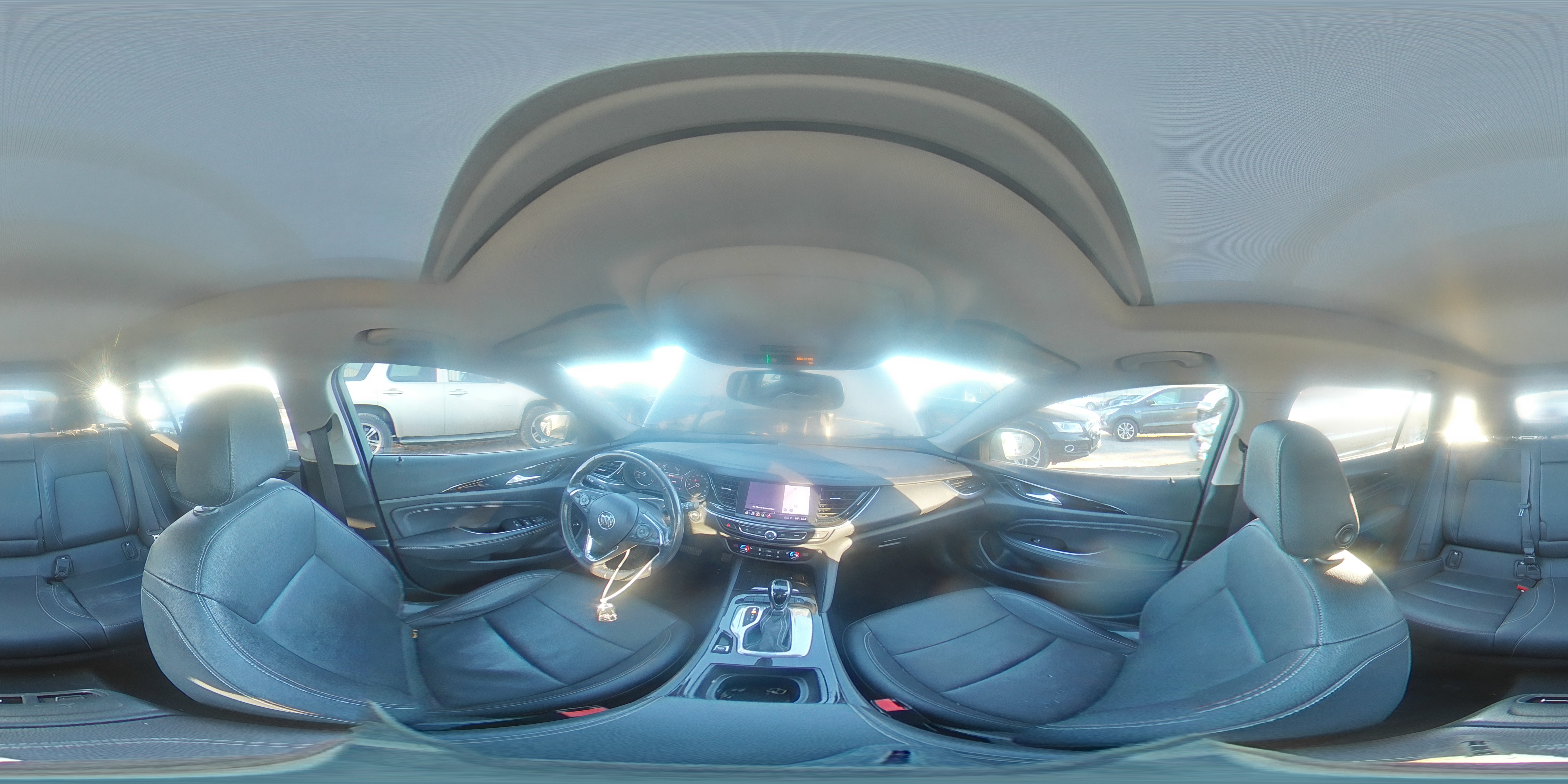 2018 Buick Regal Tourx Essence VIN: W04GV8SX4J1152510 Lot: 90418855