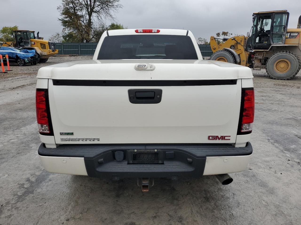 2010 GMC Sierra K1500 Denali VIN: 3GTRKXE27AG213464 Lot: 90520695