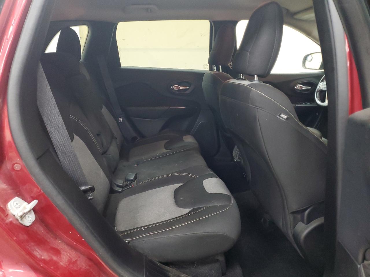 2014 Jeep Cherokee Latitude VIN: 1C4PJMCS2EW198035 Lot: 90520615