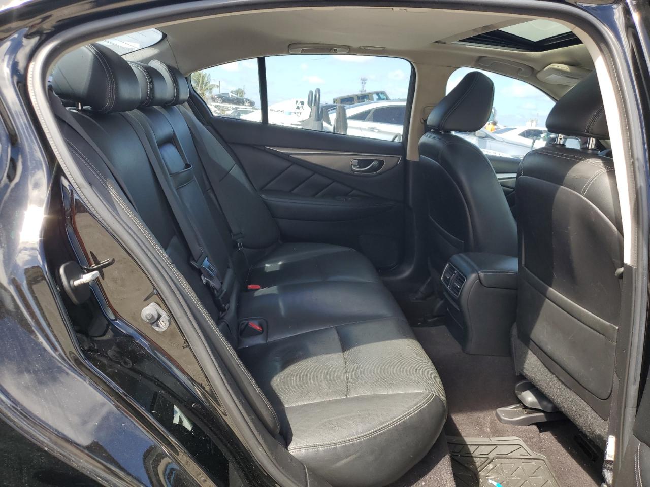 2015 Infiniti Q50 Base VIN: JN1BV7APXFM358029 Lot: 85309435