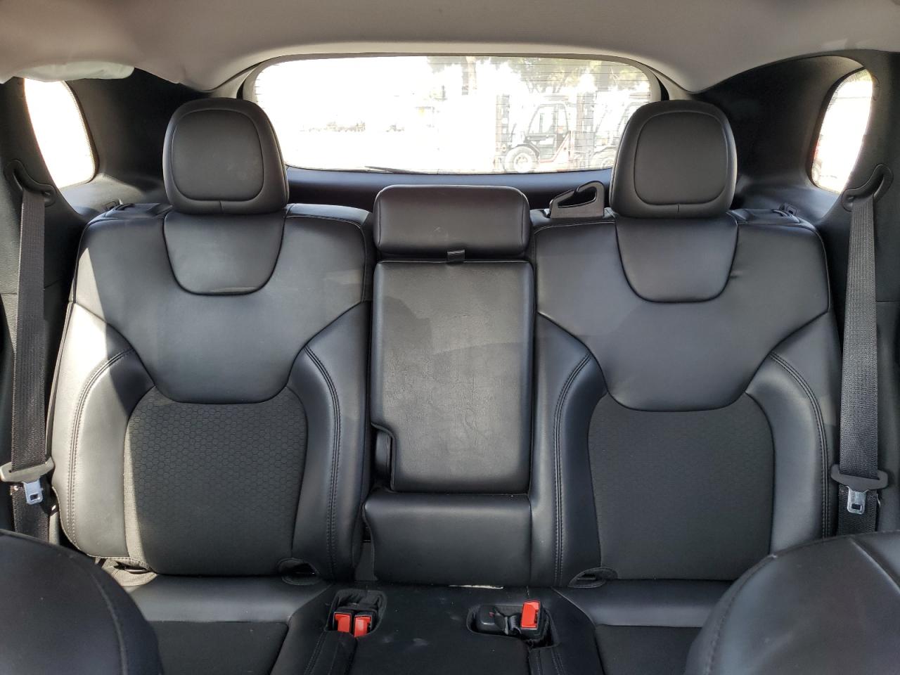 2020 Jeep Cherokee Latitude Plus VIN: 1C4PJLLB6LD561309 Lot: 85646605