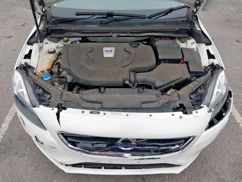 2014 VOLVO V40 D3 SE LUX NAV 5DR GEARTRONIC