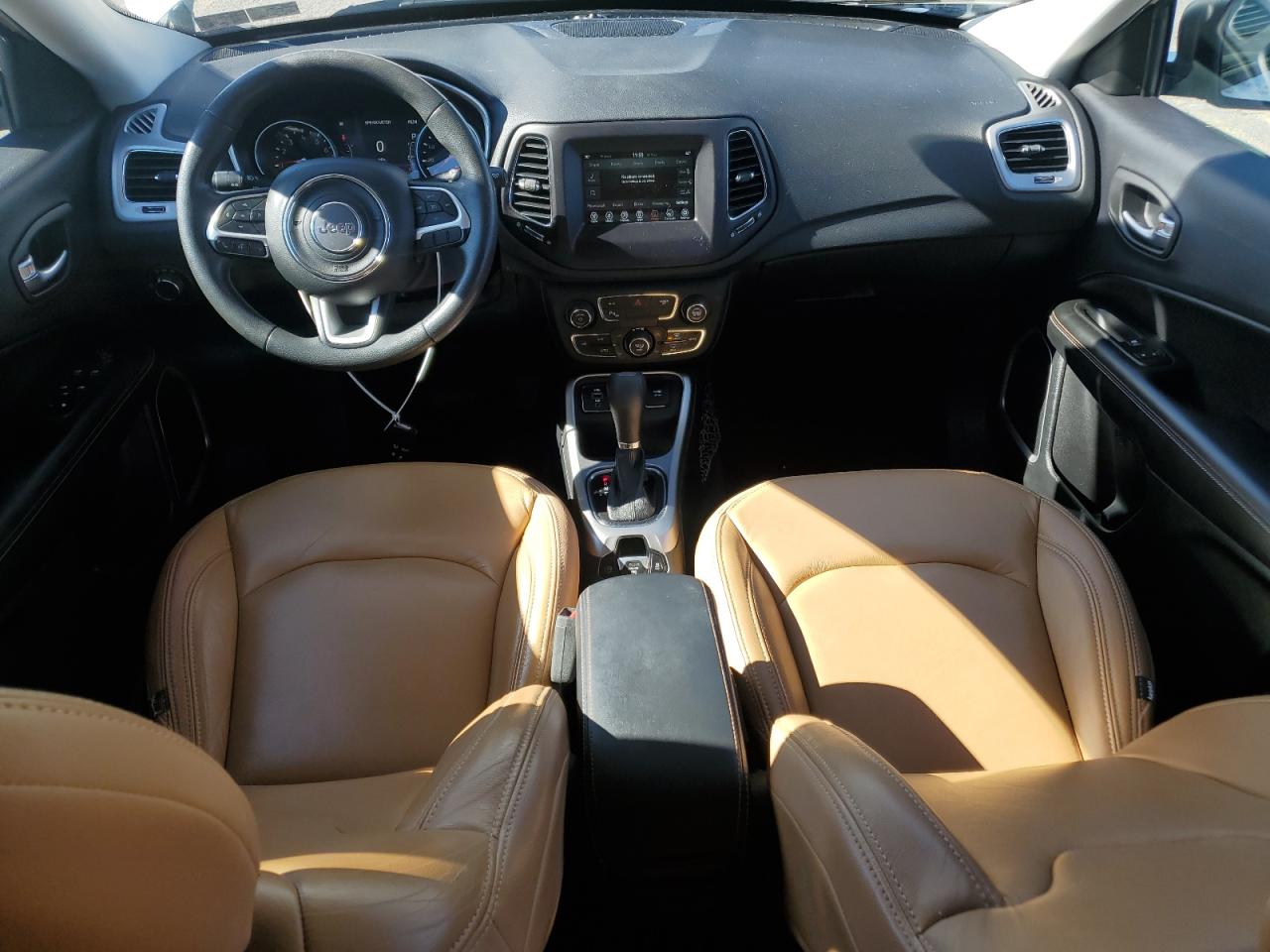 2018 Jeep Compass Sport VIN: 3C4NJCABXJT286089 Lot: 87289105