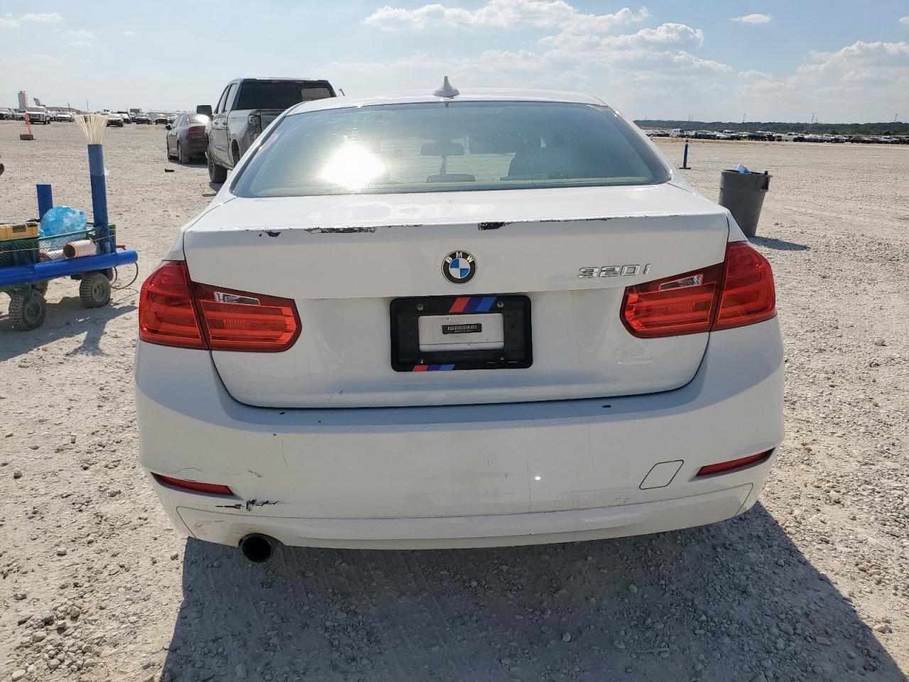 2015 BMW 320 I VIN: WBA3B1C57FK139282 Lot: 84880585