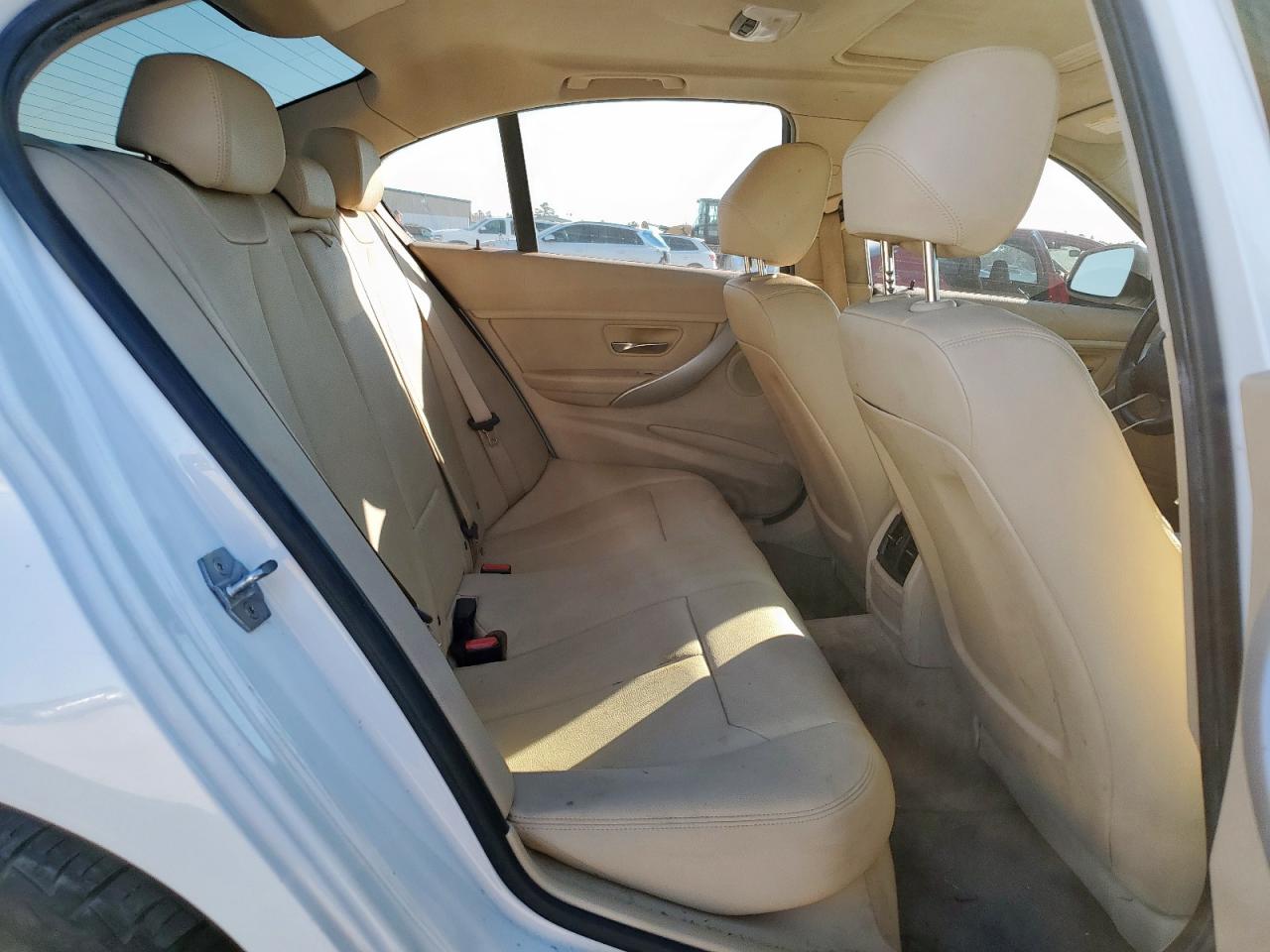 2015 BMW 320 I VIN: WBA3B1C55FK140656 Lot: 91190505