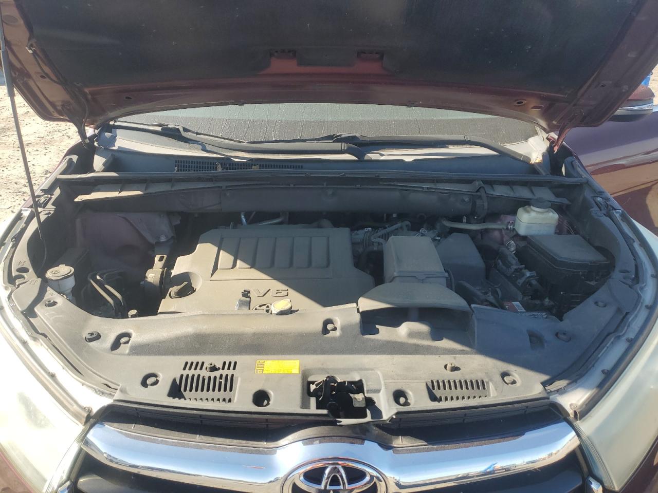 2015 Toyota Highlander Xle VIN: 5TDJKRFH2FS134899 Lot: 84730595