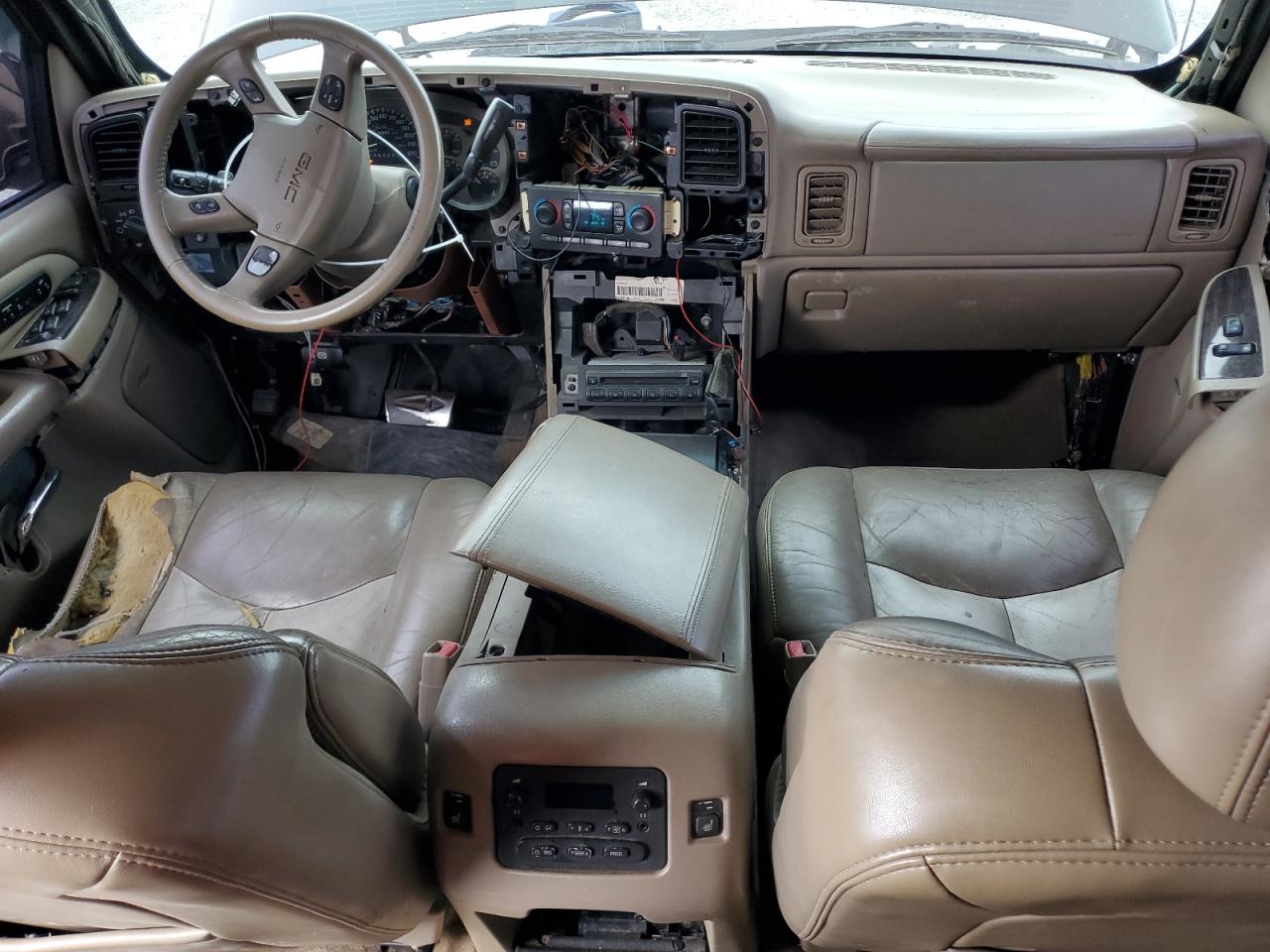 2006 GMC Yukon Denali VIN: 1GKEK63U66J132799 Lot: 81928685