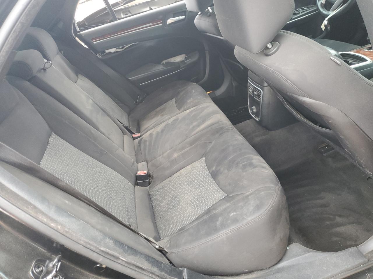 2012 Chrysler 300 VIN: 2C3CCAAG2CH233677 Lot: 87468705