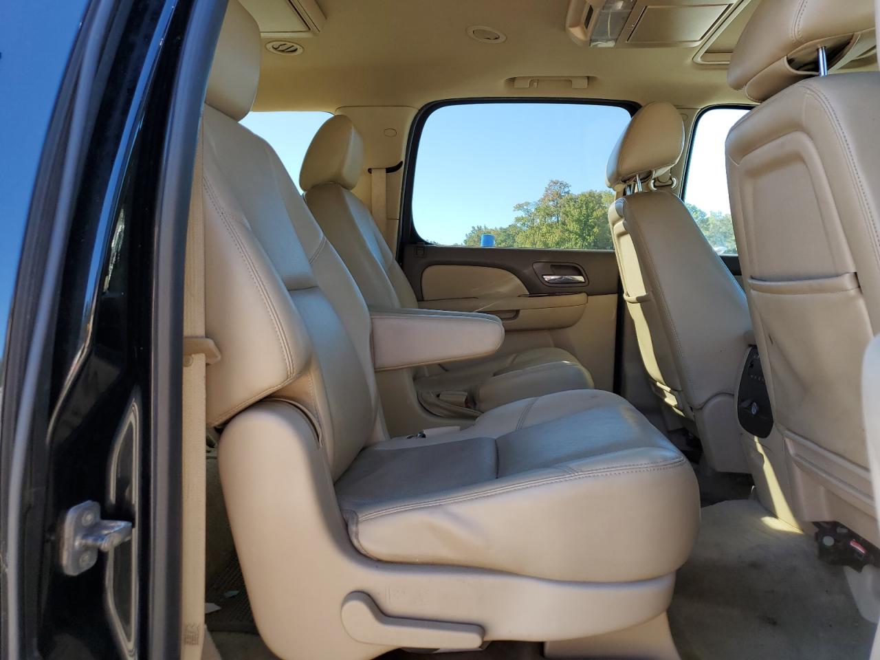 2014 Chevrolet Suburban K1500 Ltz VIN: 1GNSKKE71ER167269 Lot: 84803705